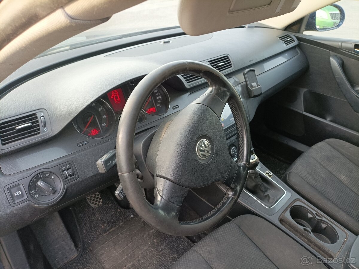 Volkswagen Passat - 5