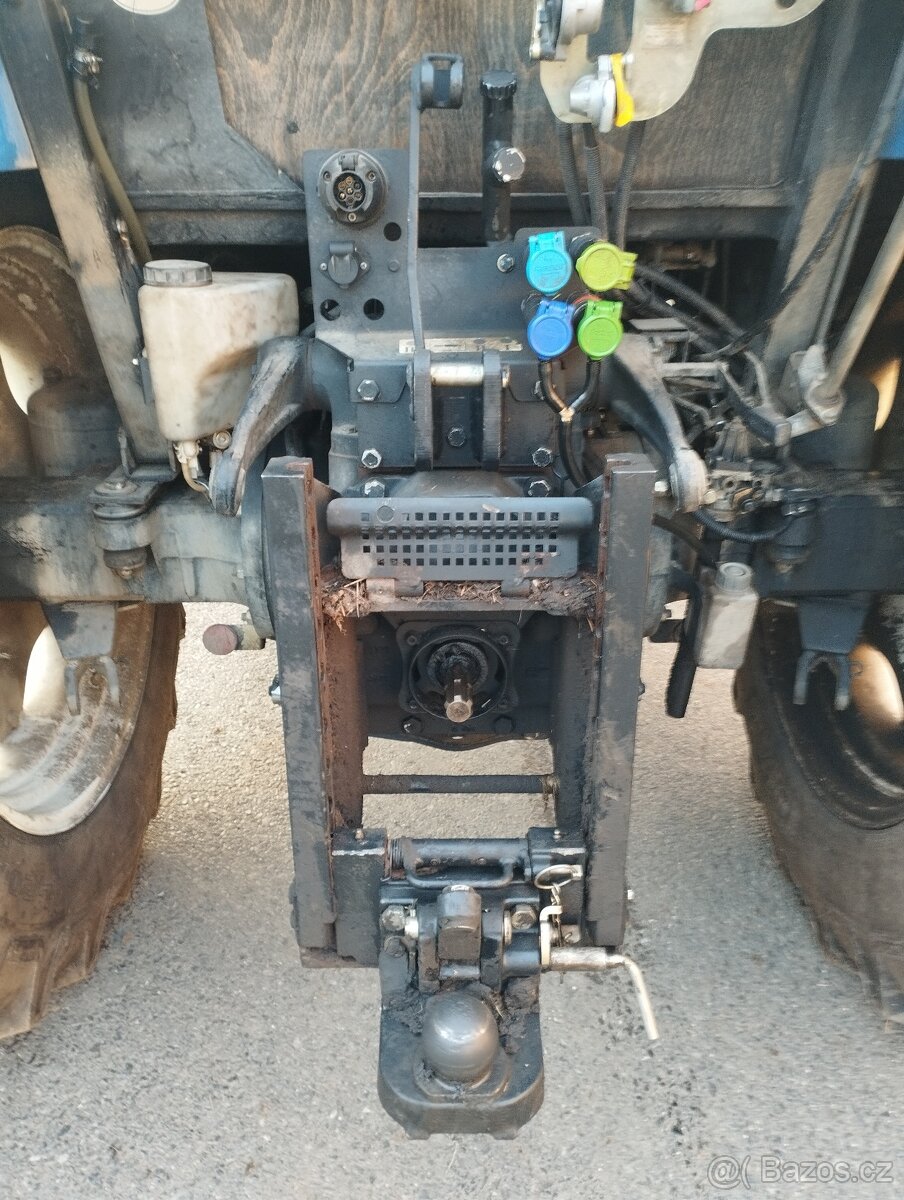 New Holland TL 100A. - 5