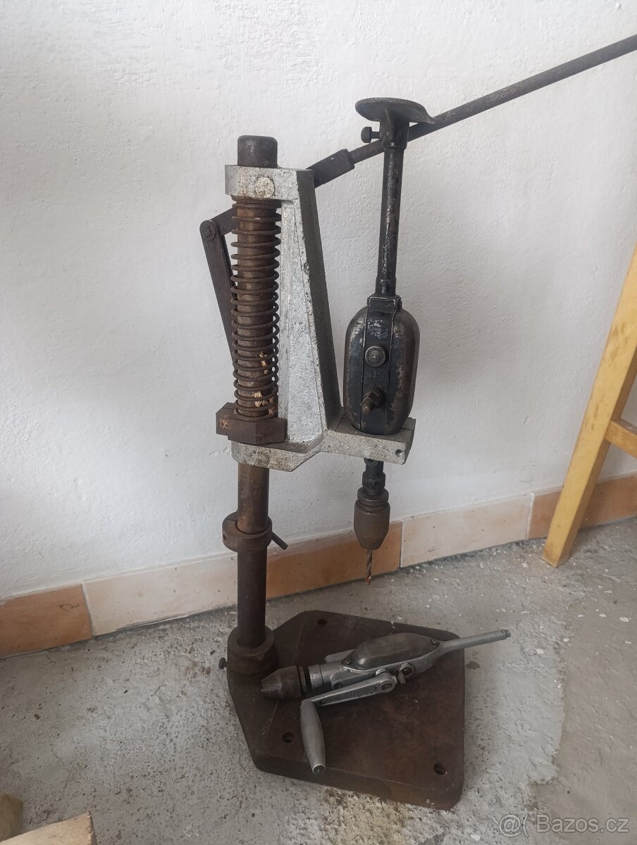 Ruční retro vrtačky+držák - 5