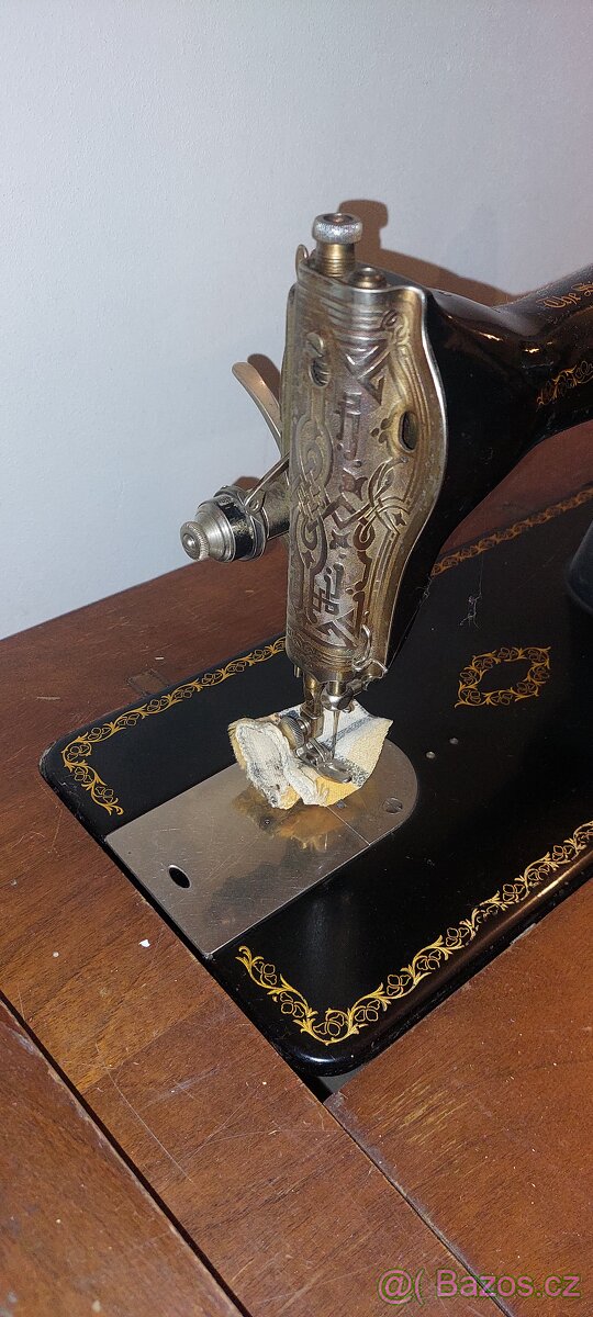 Šicí stroj Singer, r.1920, série Y1 - 5