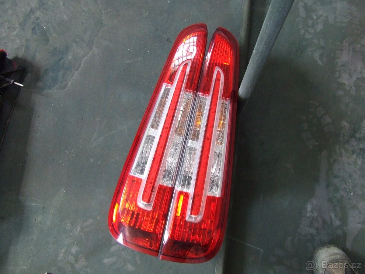 Prodám náhradní díly Ford C-Max 03-10 (i facelift) - 5