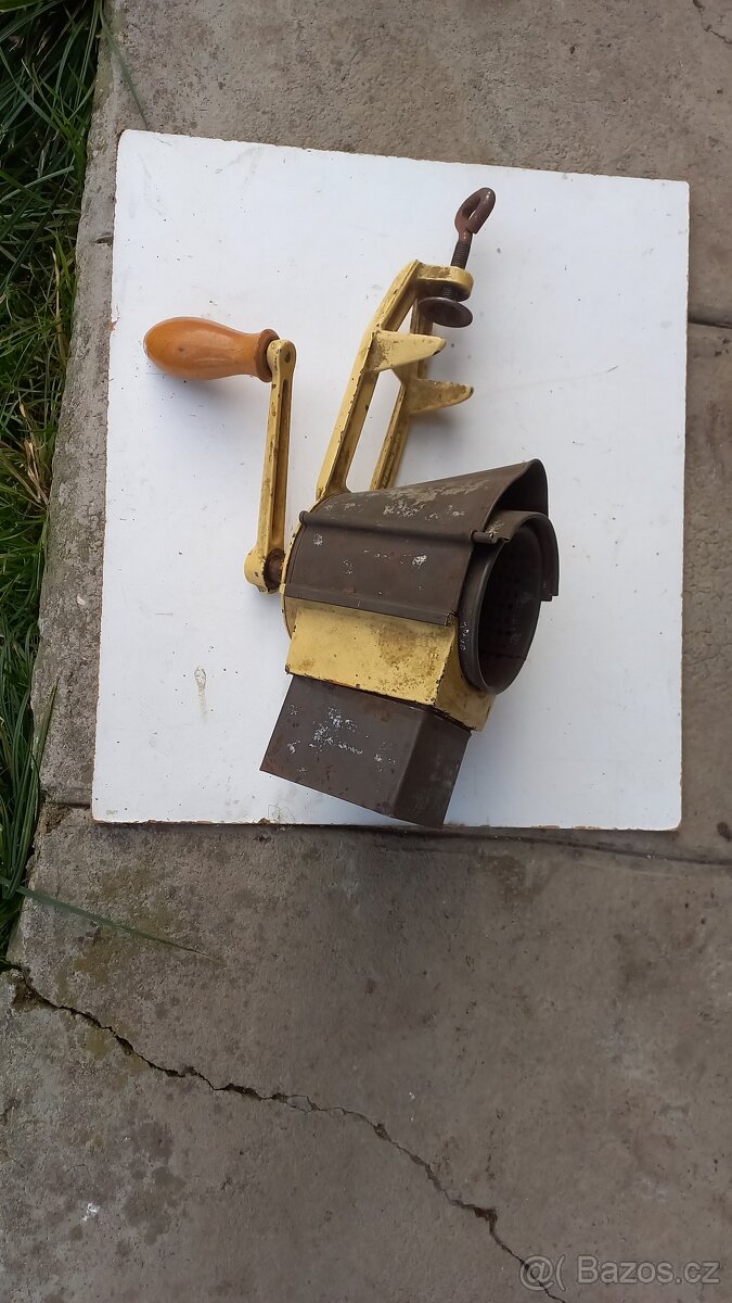 Mlýnek Na Strouhanku zn. Porkert - 5