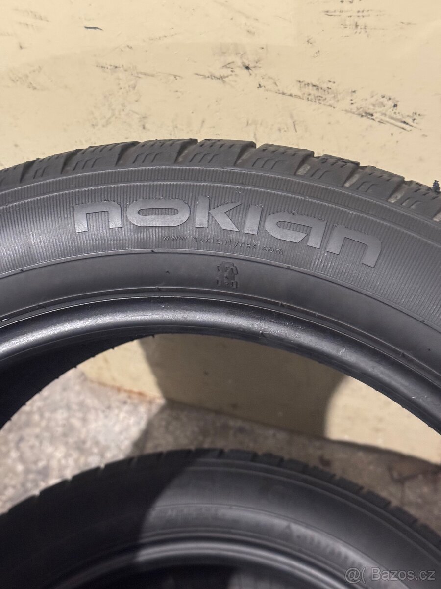 Zimní pneu 225/50/17 Nokian WR A4 - 5