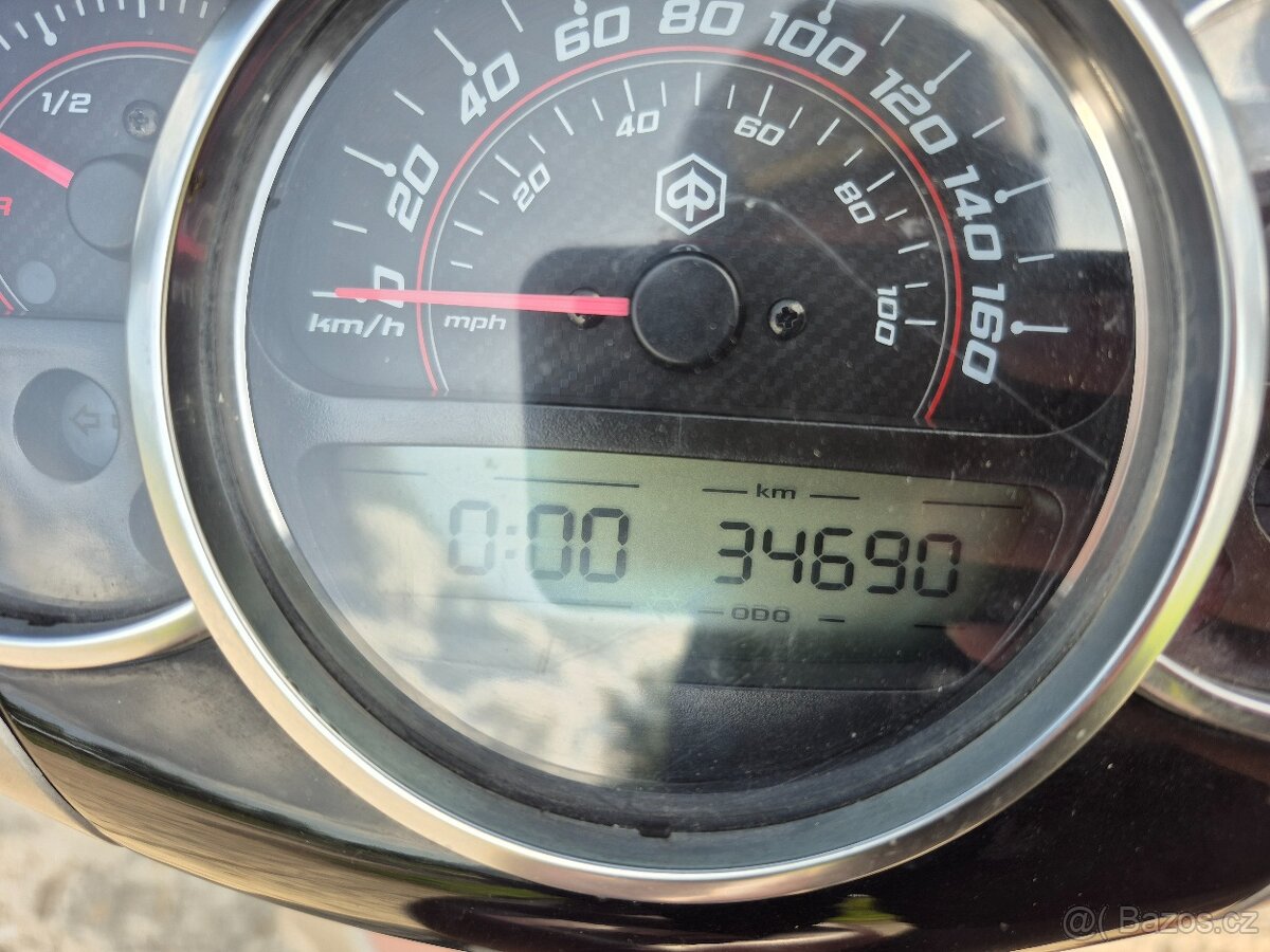 Piaggio Beverly 350 - 5