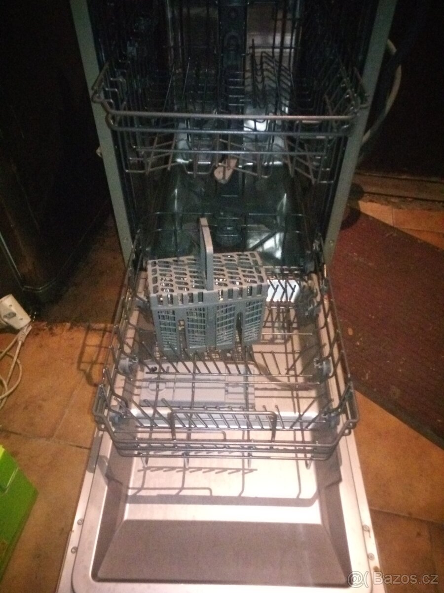 Prodám myčku Gorenje (celo nerezová) pěkná - 5