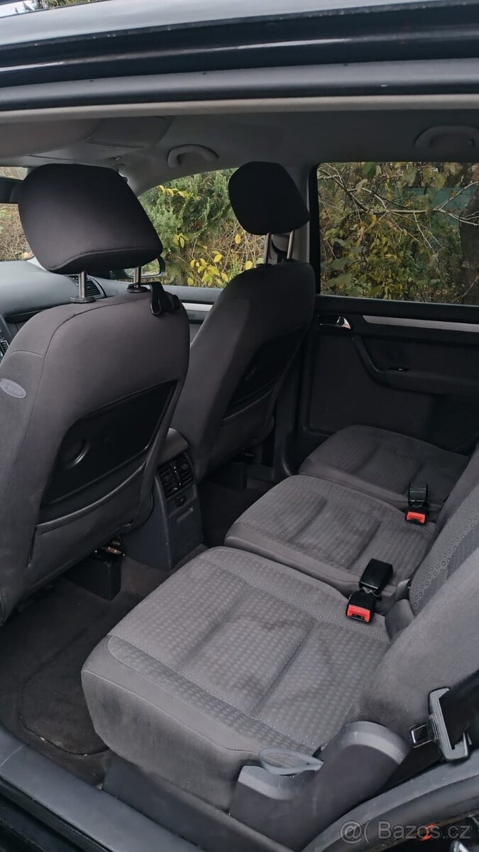 Touran 1.6FSI DSG - 5