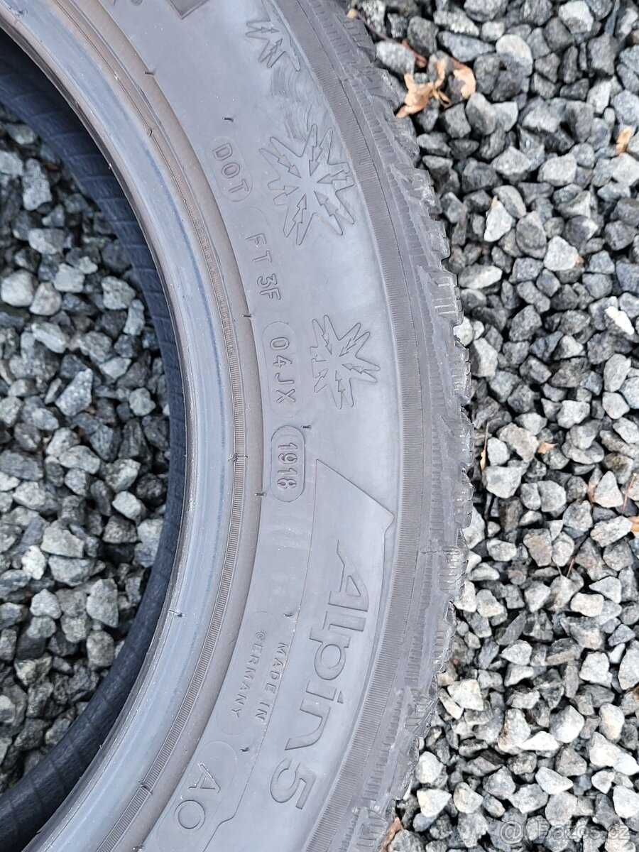 4x 215/55/17 Michelin zimní pneu - 5
