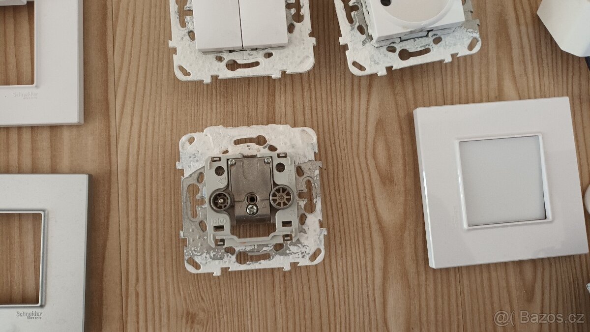 Schneider Unica Quadro - prodám po kusech - 5