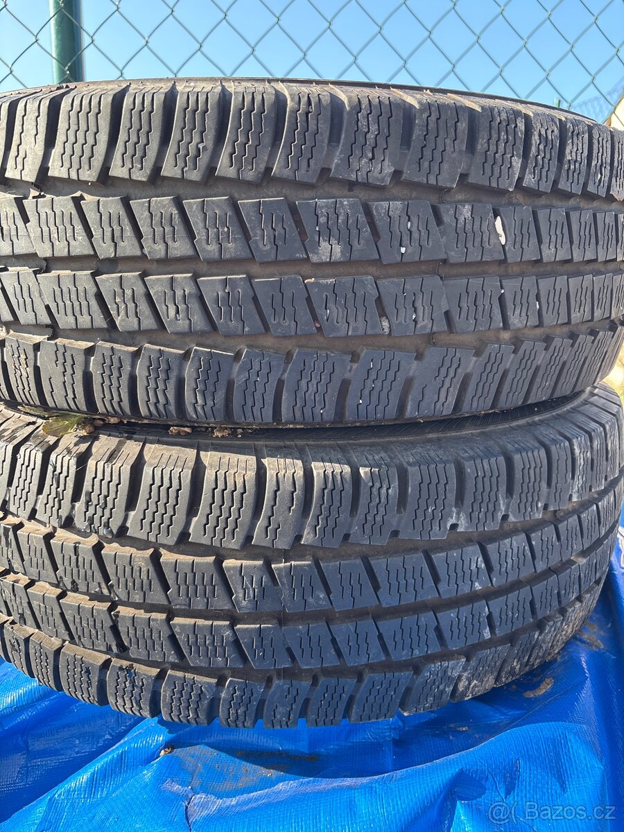 195/65R16C 104/102T - 5