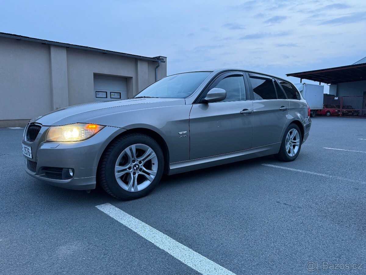 Prodám BMW e91 320d xDrive - 5