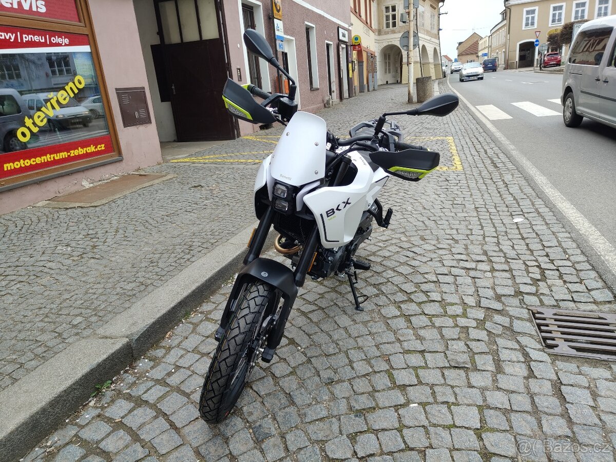 Benelli BKX 125, záruka 4 roky, - 5