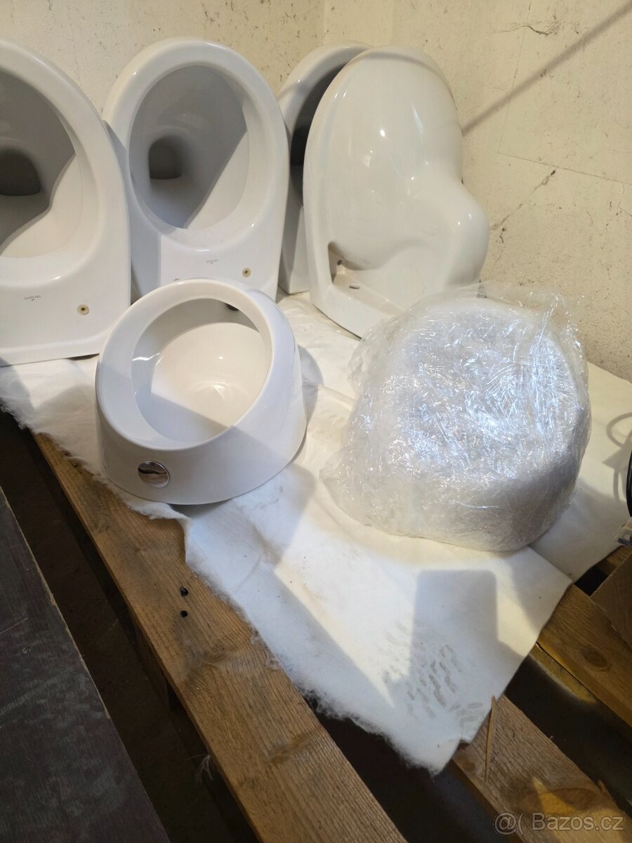 WC pisoár značky KOLO - 5