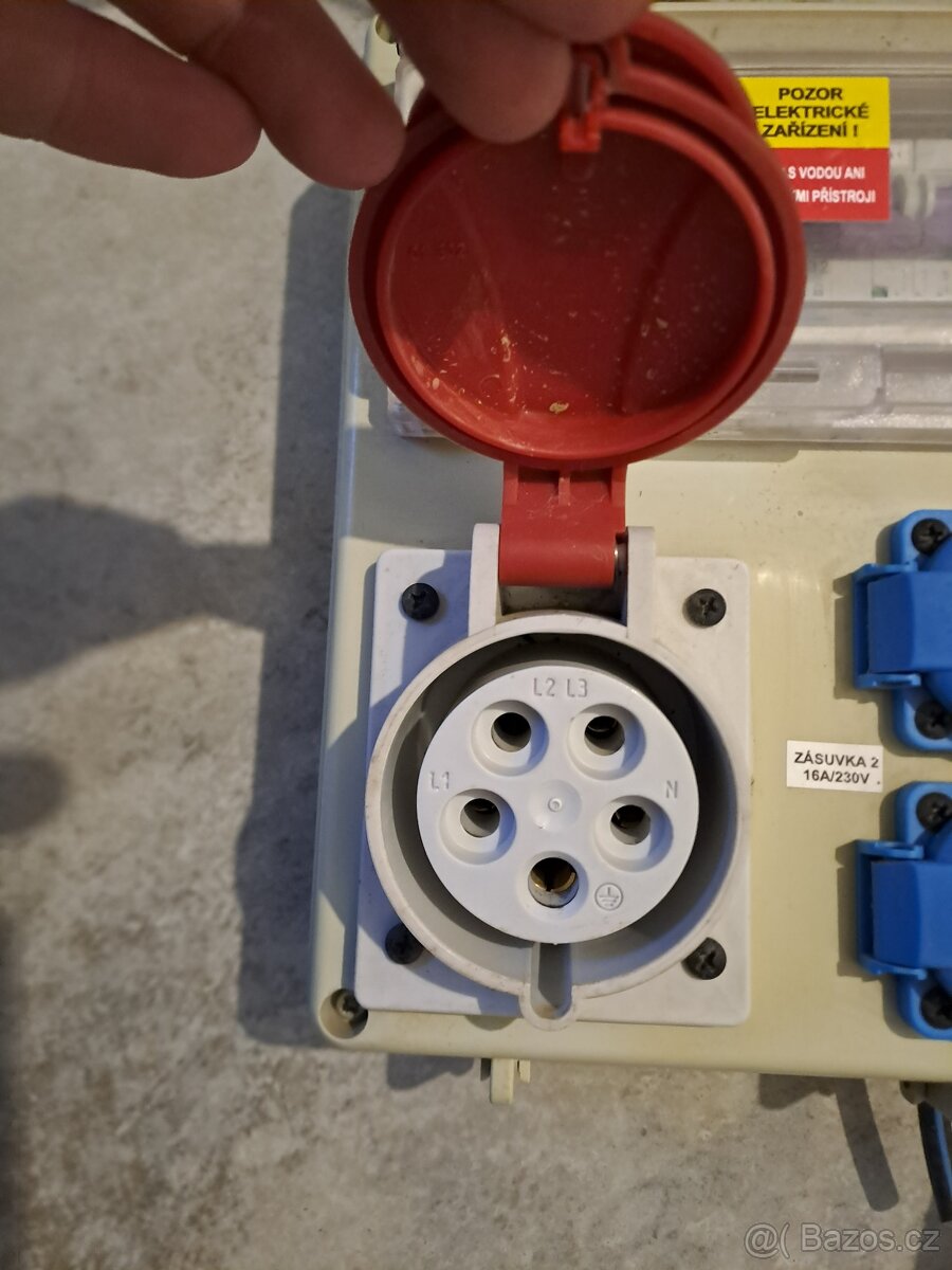 Stavební rozvaděč ROS-FI 3203 - 5