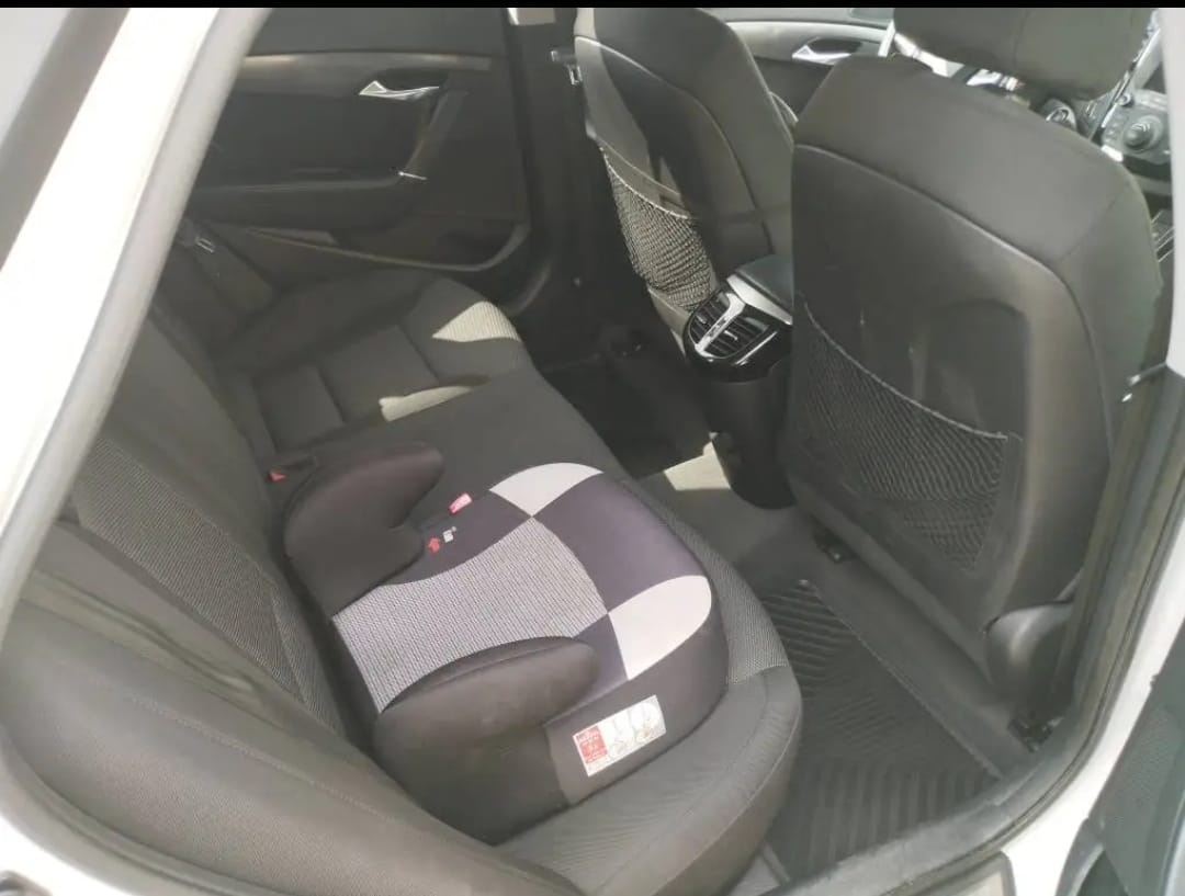 Prodám Hyundai I40 diesel, automatická verze - 5