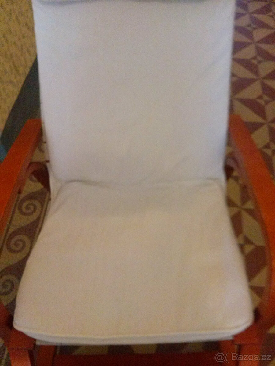 HOUPACI KŘESLO ROCA Z BŘEZOVEHO DŘEVA S POTAHEM - 5