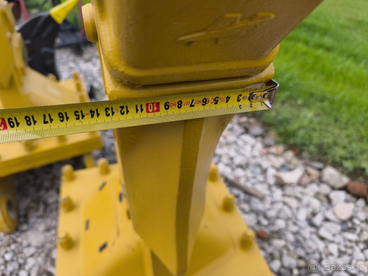 Rozrývák pro bagry 20-36t - 5