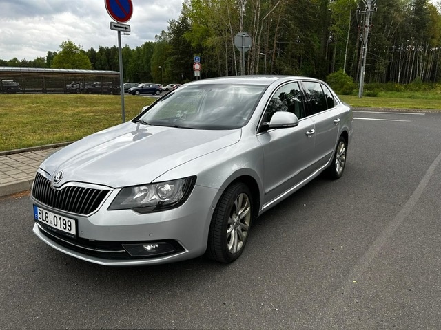 Škoda Superb 3.6 V6 4x4 DSG - 5
