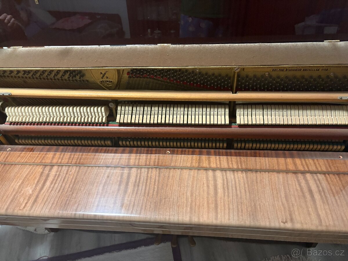 Pianino Petrof (osobní odběr prosím) - 5