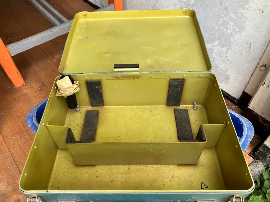 plechová bednička - 5