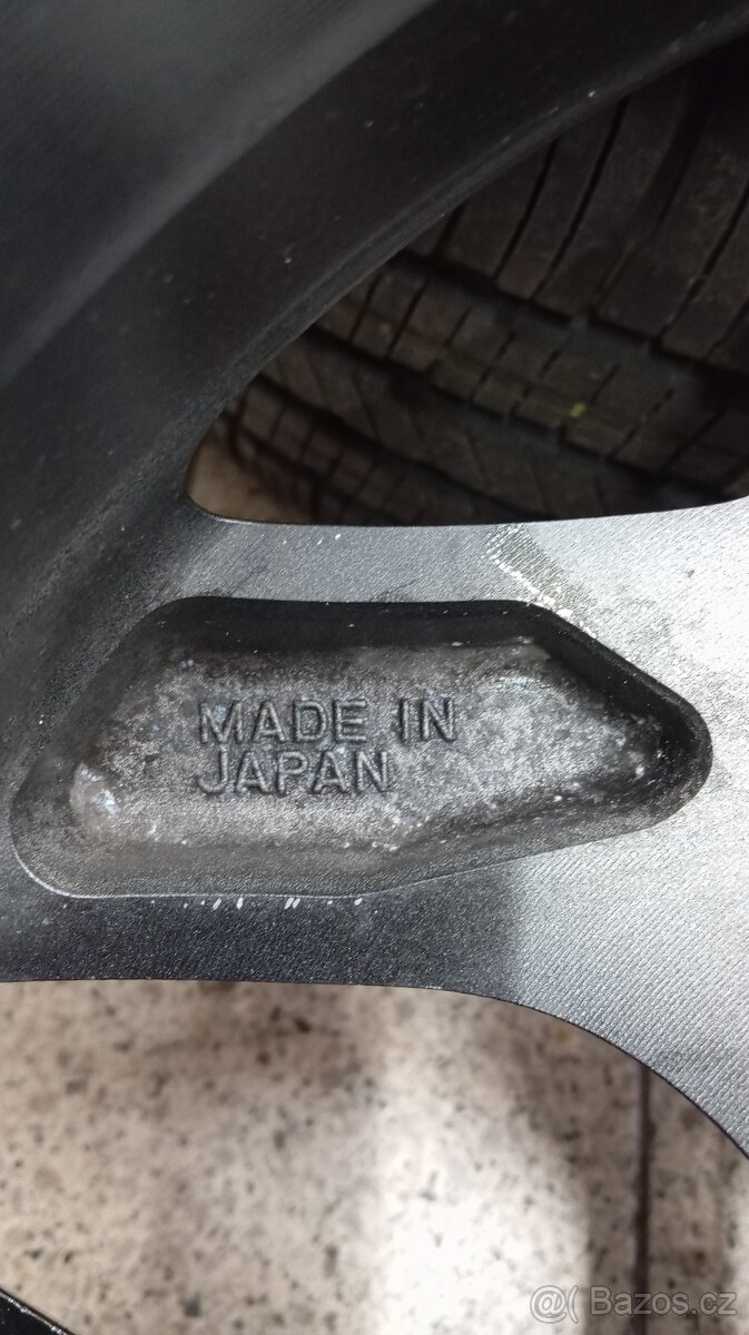 Subaru 225/55 R18 - 5