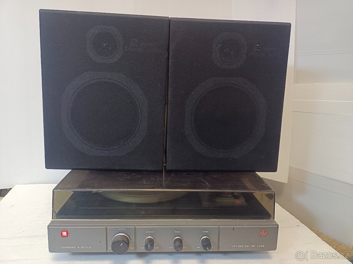 TESLA NZC 041 DE LUXE, gramo se zesilovačem - 5