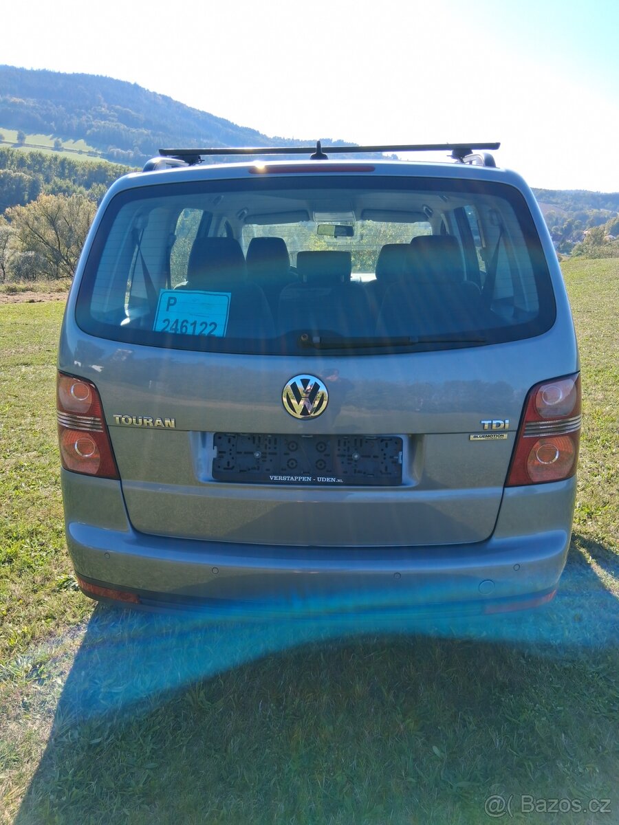 Prodám Volkswagen Touran 1.9 TDi 77kw - 5