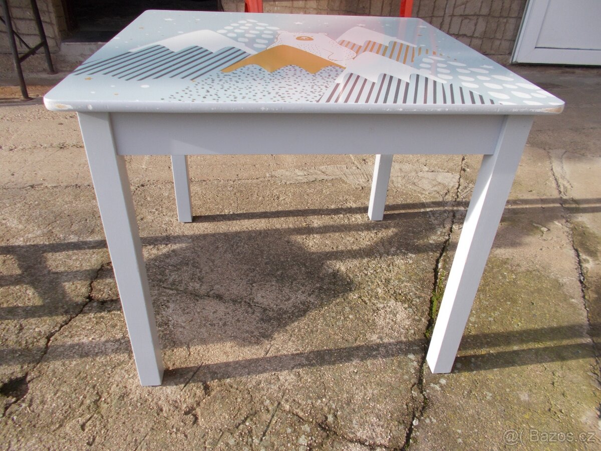stolek a židličky - 5