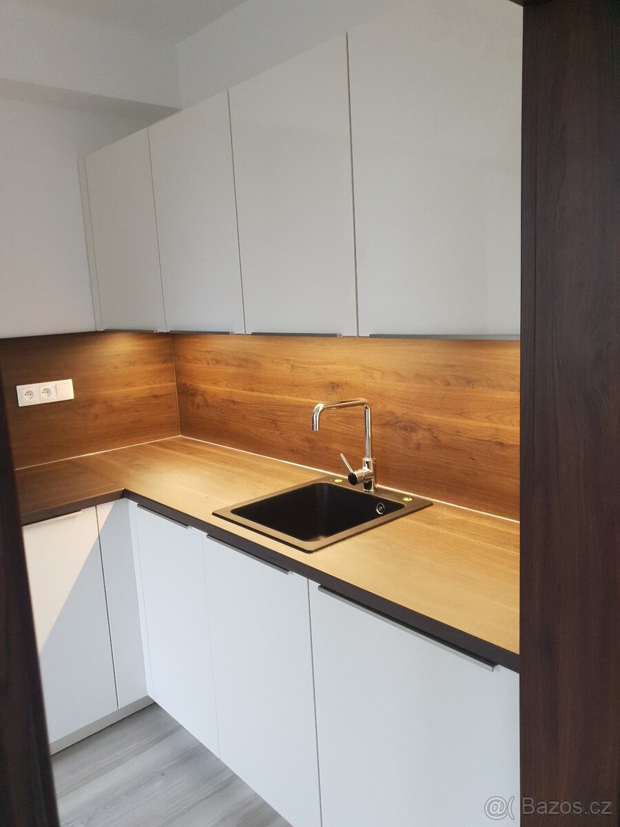 Byt 2+1, Ostrava Poruba, ul. Podroužková - 5