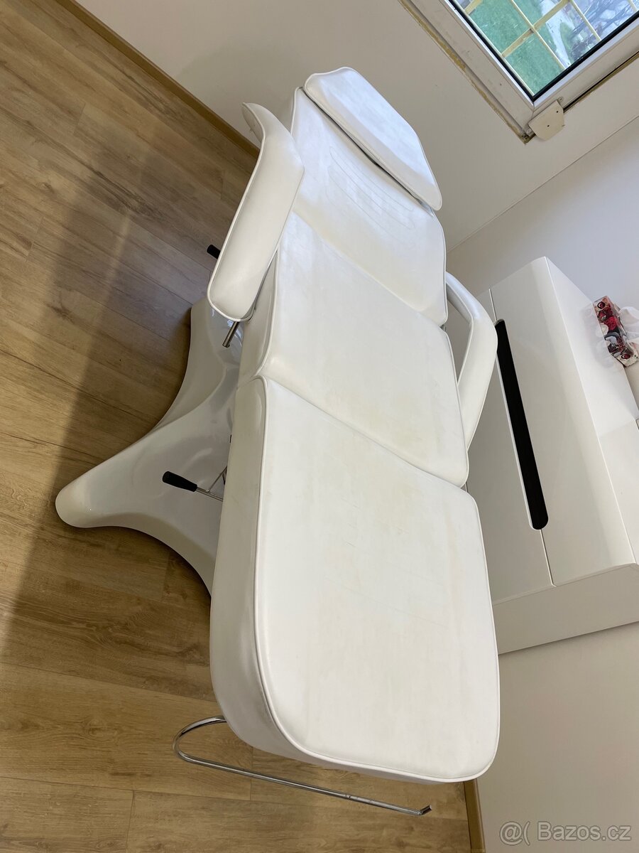 Kosmetické křeslo - 5