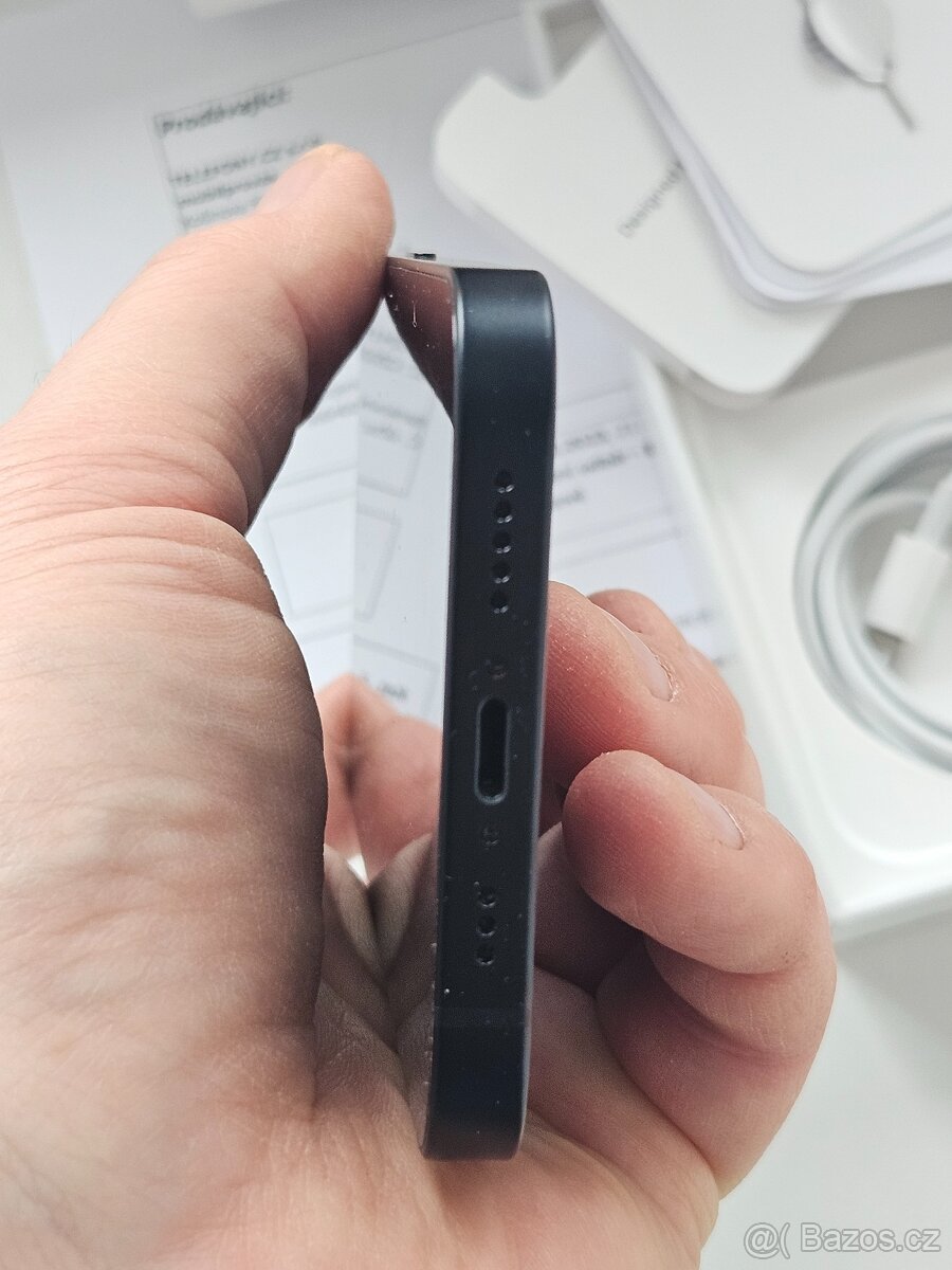 iPhone 13 128 GB inkoustově černý - 5