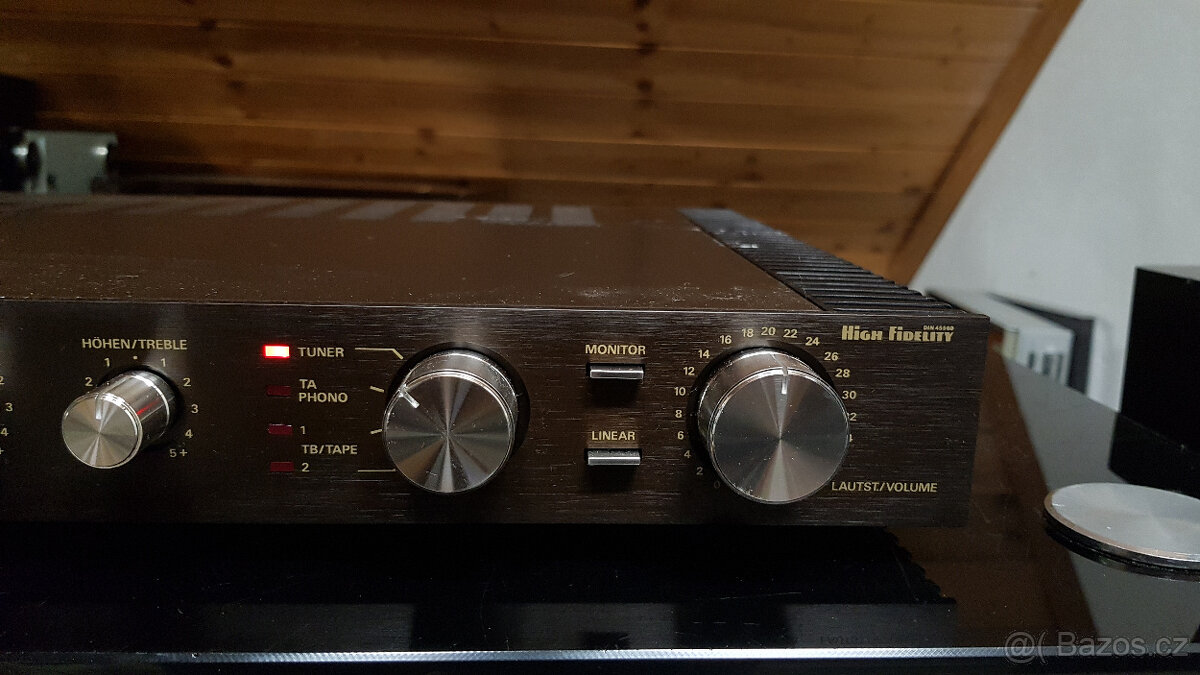 Grundig SV 2000 Stereo zesilovač - 5