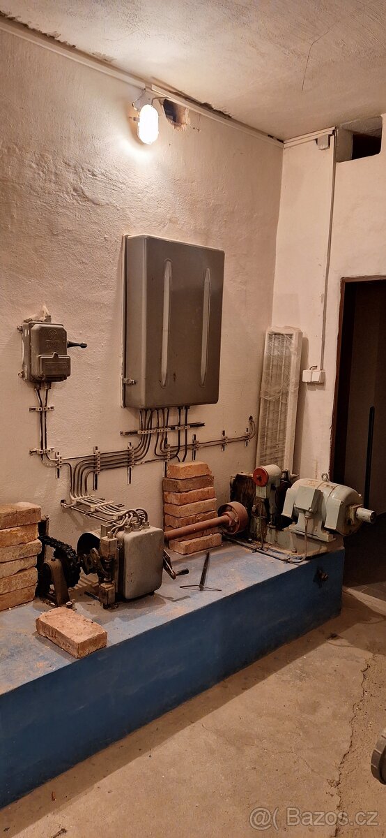 Nákladní výtah - 5