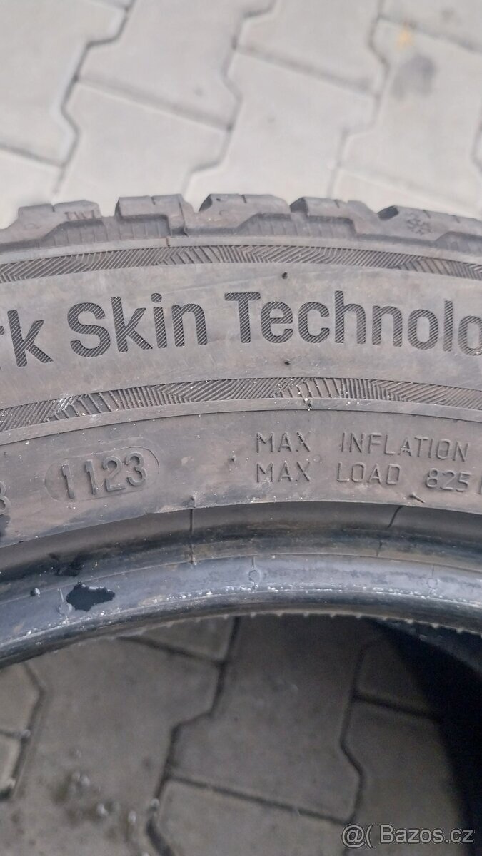 Prodám 2 x pneu Uniroyal 235/50/18 - 5