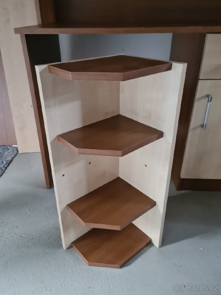 Psací stůl,skříňka s akváriem a rohová police. - 5