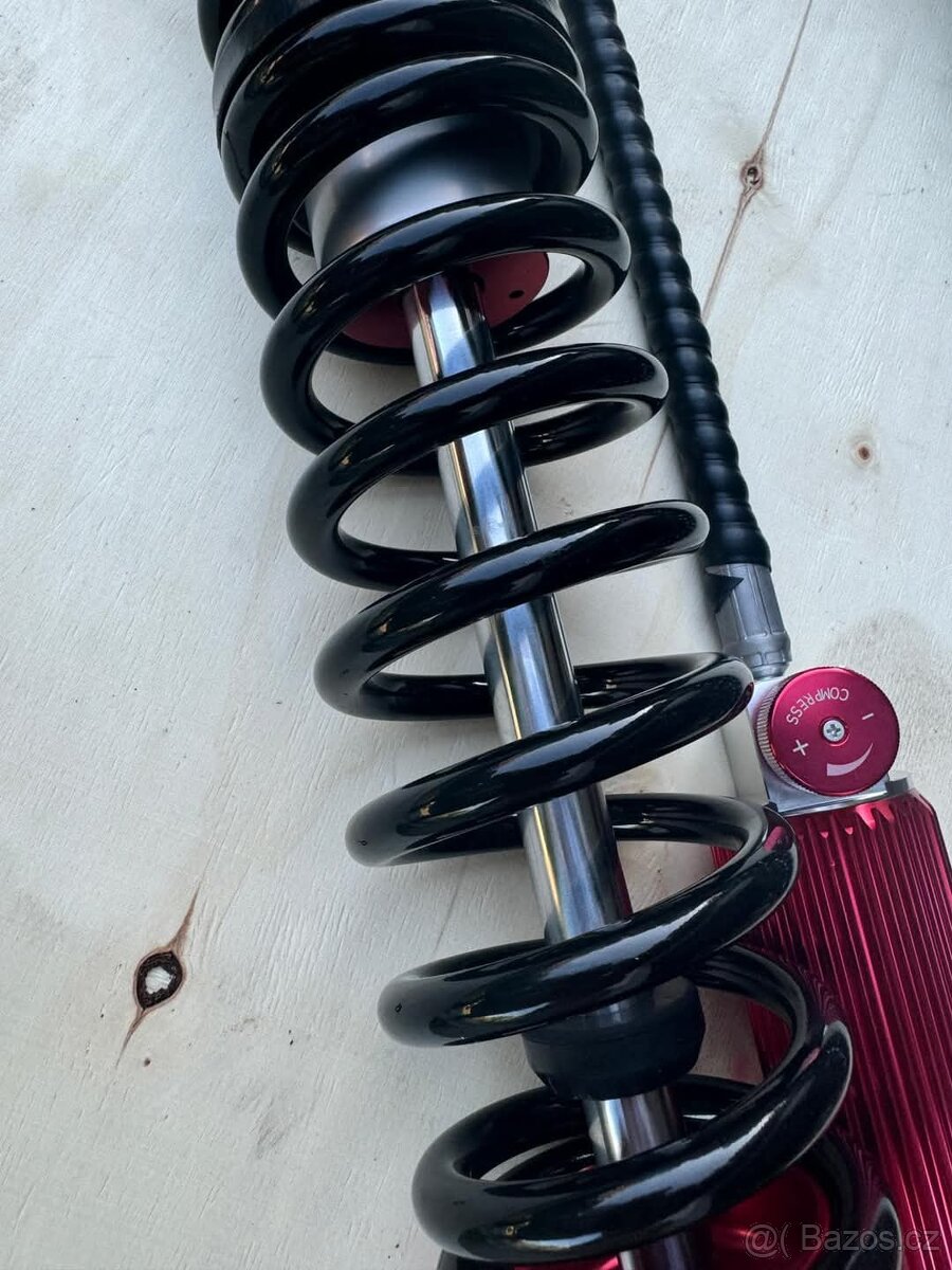 Coilover tlmiče 2.5 12"
