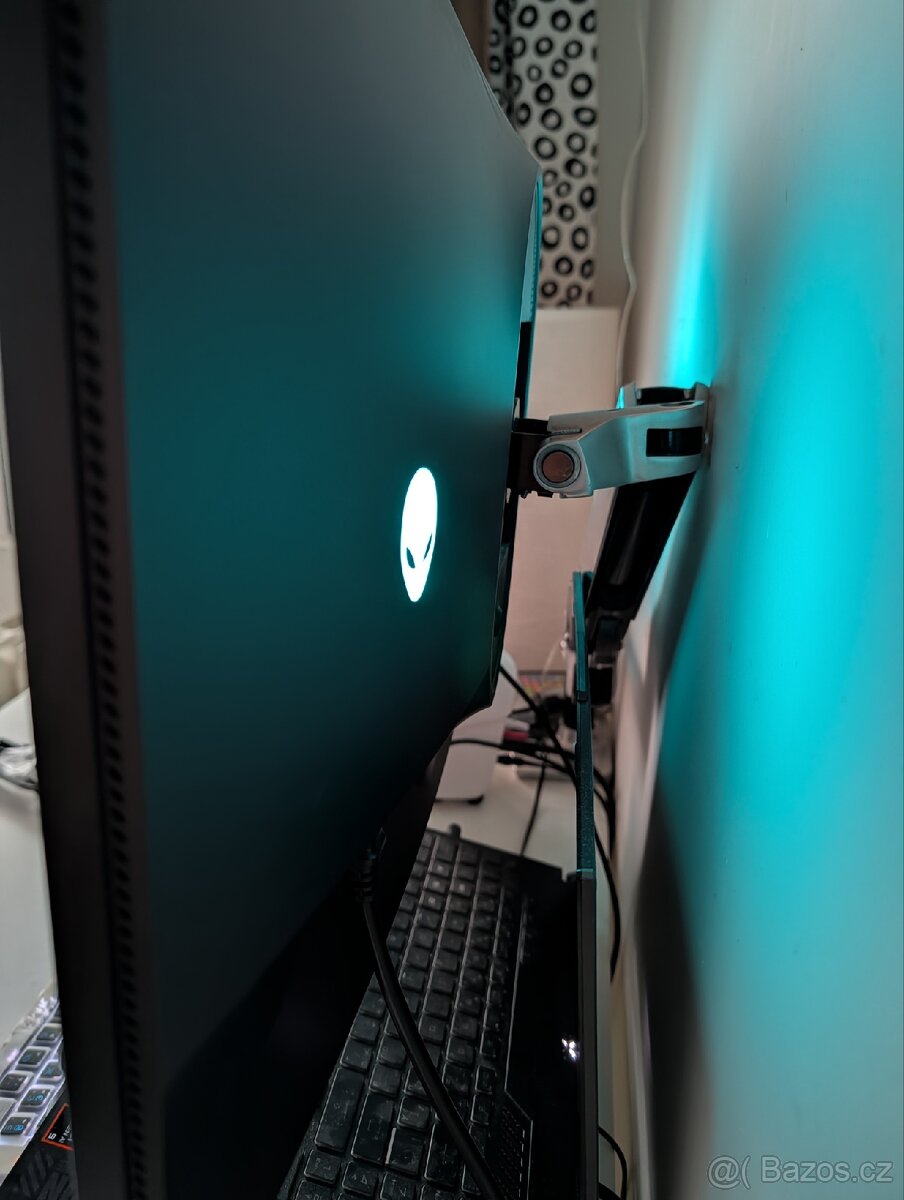 Dell Alienware AW2724DM - 5