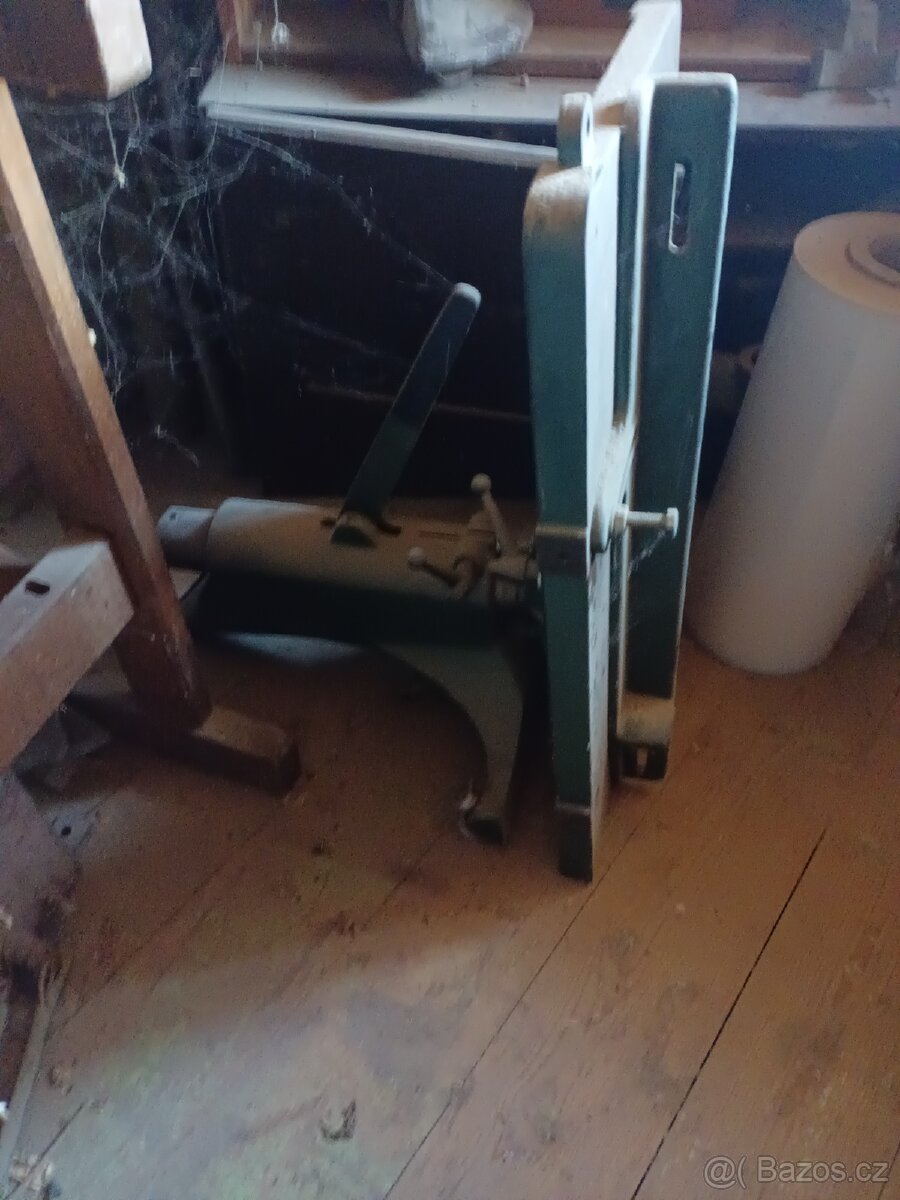 Vybavení truhlářské dílny,fréza,dlabačka,bruska. - 5