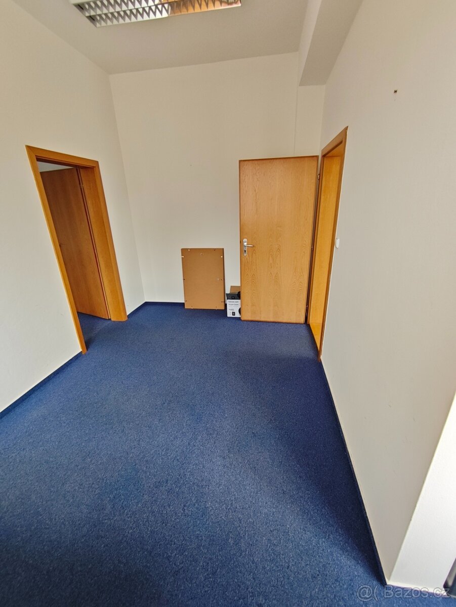 Pronájem kanceláře v centru Liberce - 5