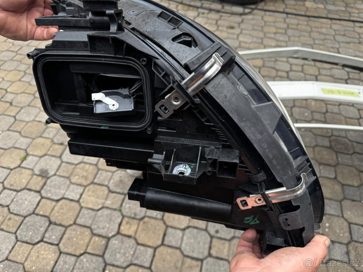 Pravé přední světlo LED Mercedes-Benz B-Class w246 - 5