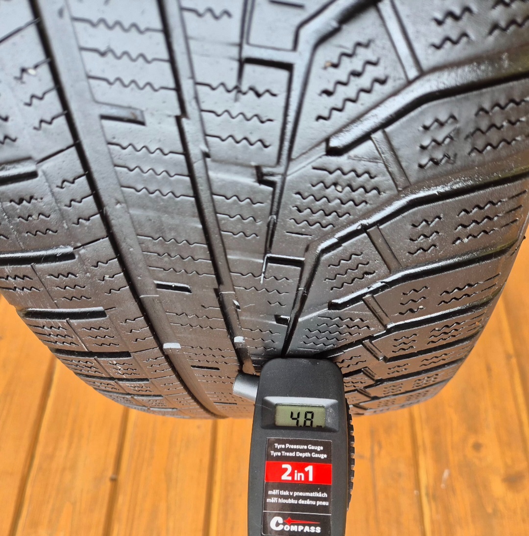 Zimní HANKOOK 215/55 R17-2kusy - 5