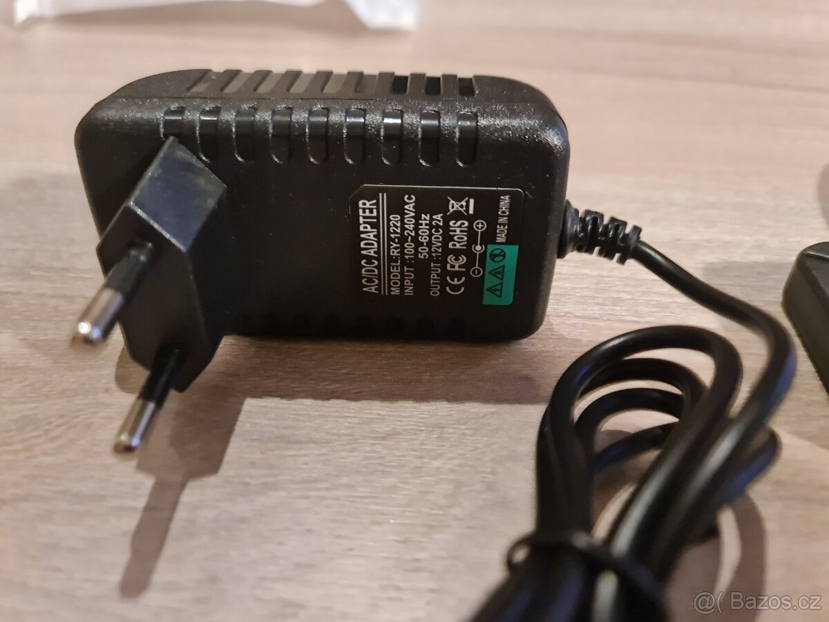 Adaptér USB 3.0 na SATA pro 2.5" a 3.5" HDD a SSD nové - 5