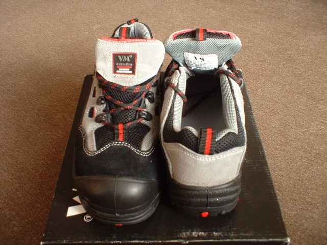 Pevná kožená pracovní obuv do práce i turistiku - premium - 5