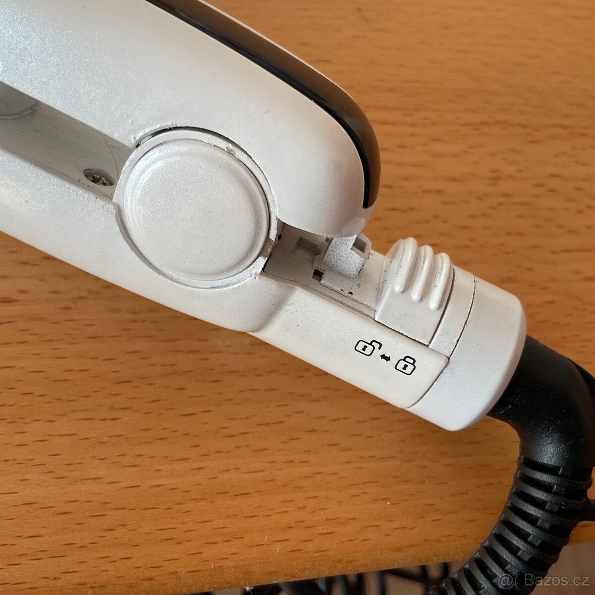 Žehlička na vlasy Eta - 5