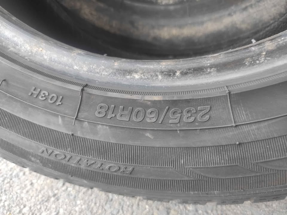 Zimní pneumatiky 235/60/R18 - 5