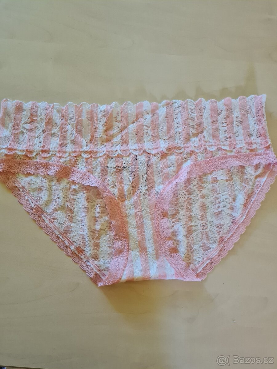 Victoria's Secret - 5