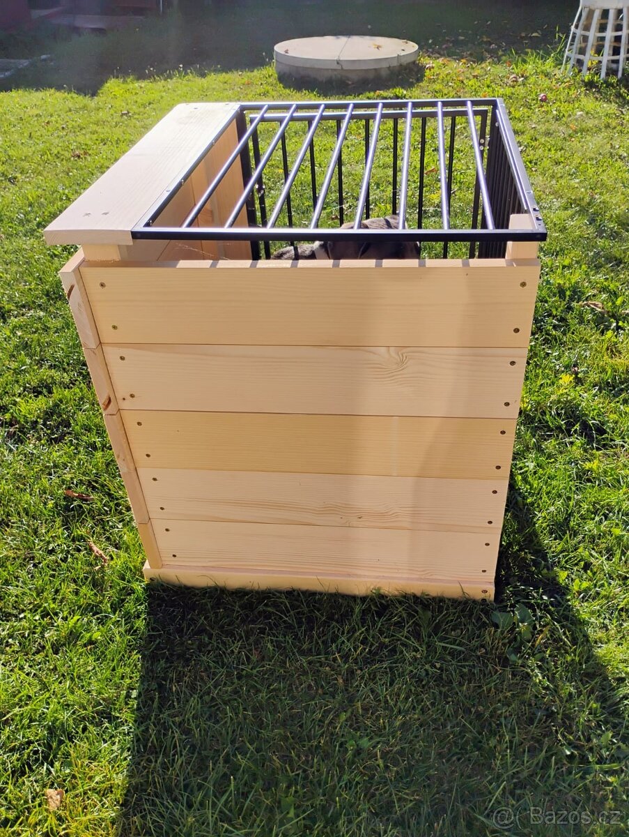 Vnitřní-interiorová odkládací klec pro psa, vyrobená na míru - 5