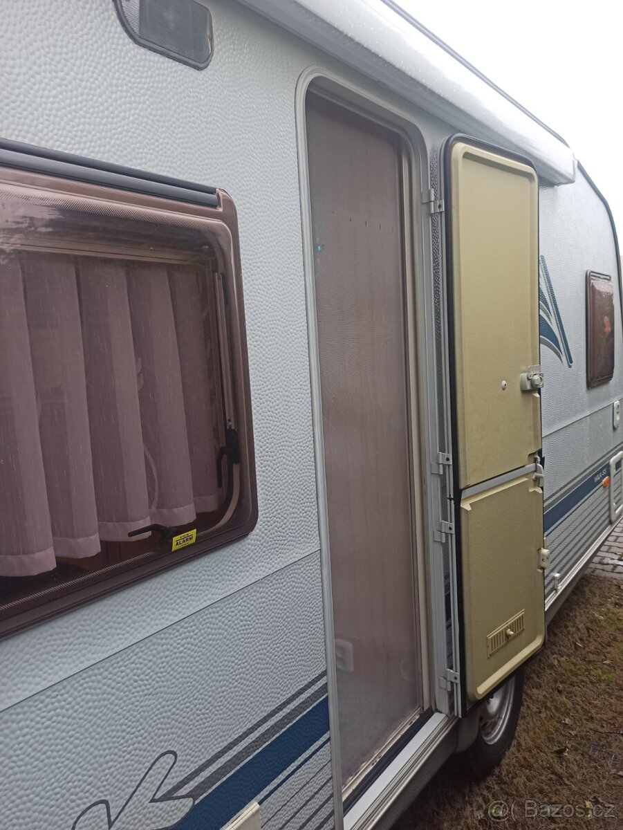 Obytný přívěs karavan WILK - S3 (510) pro 4 osoby - 5