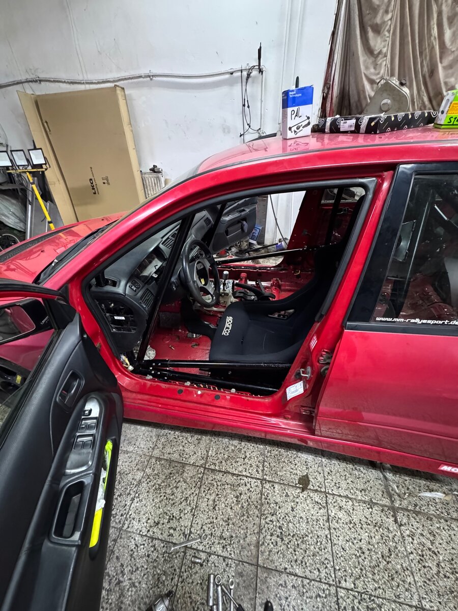 Mitsubishi lancer evo šroubovaný rám - 5