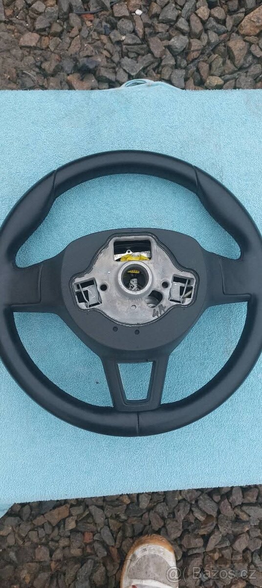 Prodam tříramenný kožený Volant Multifunkční ± Airbag Škoda - 5