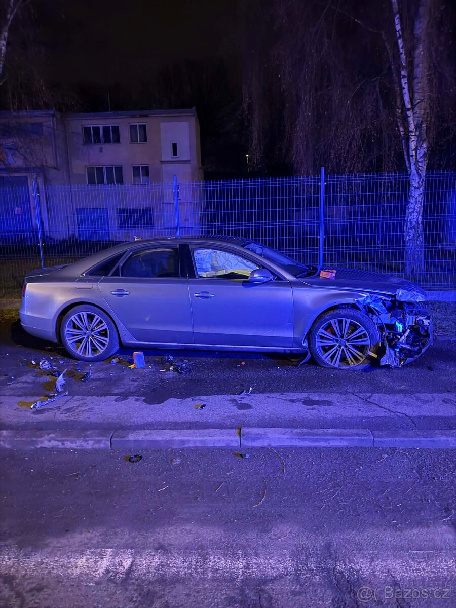 Audi a8 4.2fsi 2011 274kw - 5